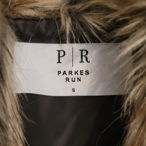 Parkes Run Faux Fur Vest in Tan - Picture 3 of 4